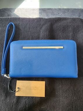 Steve Madden Royal Blue Zip Wristlet Wallet